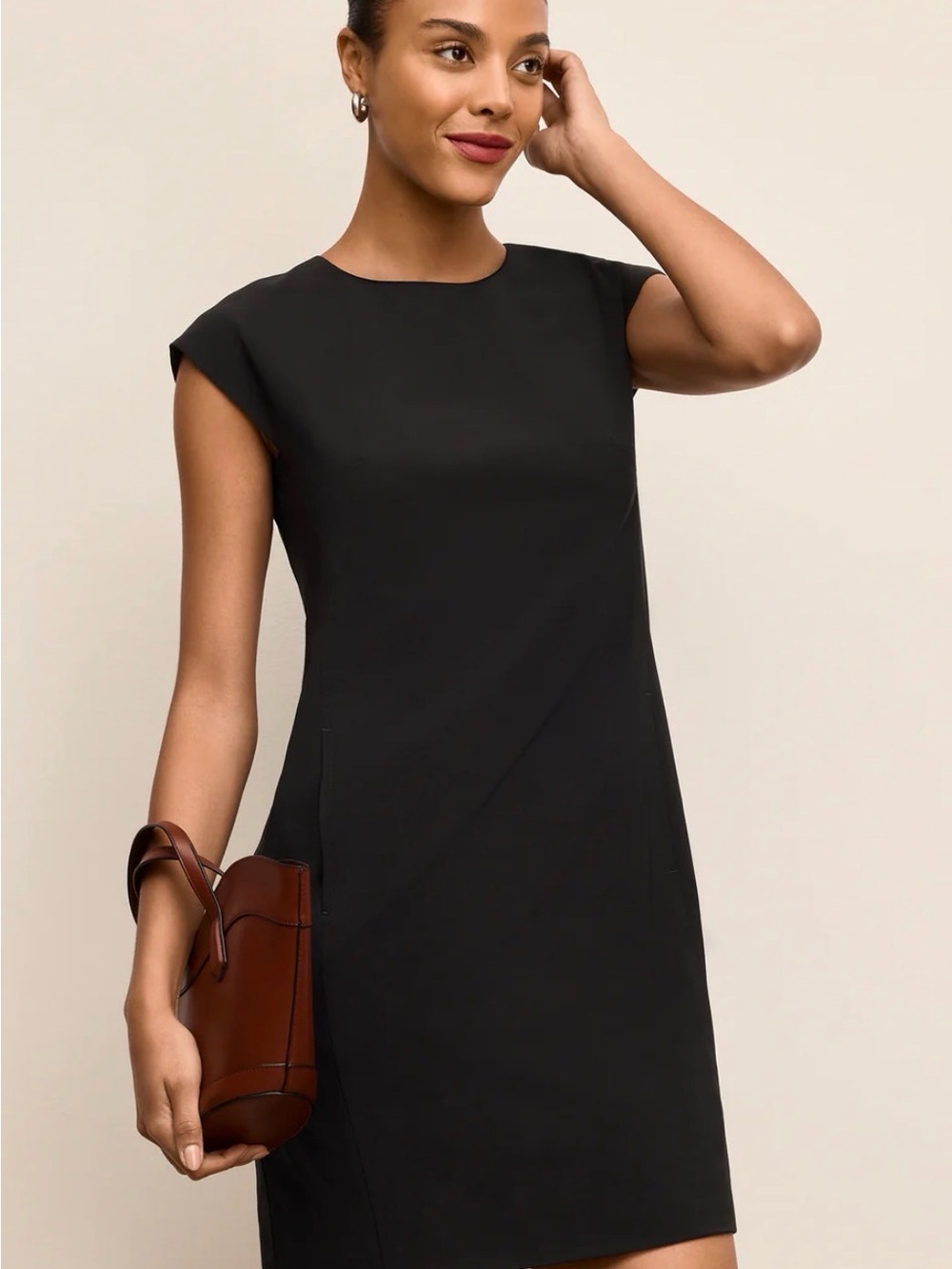 MM. Lafleur Black Cap Sleeve Shift Dress